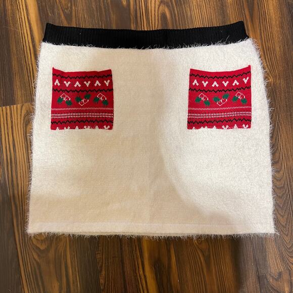 No Boundaries Christmas/Holiday Pull On Fuzzy Stretch Mini Skirt Size XXL Jr 19 - Picture 1 of 10